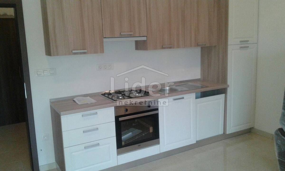 Hiša Kraljevica, 400m2