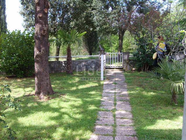 Hiša Malinska, 240m2