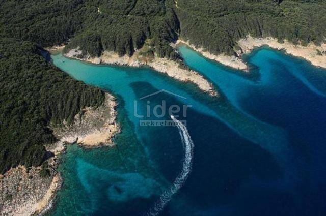 Zemljišče Kampor, 17200m2