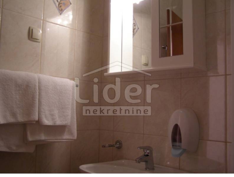 Poslovni prostor Palit, 720m2