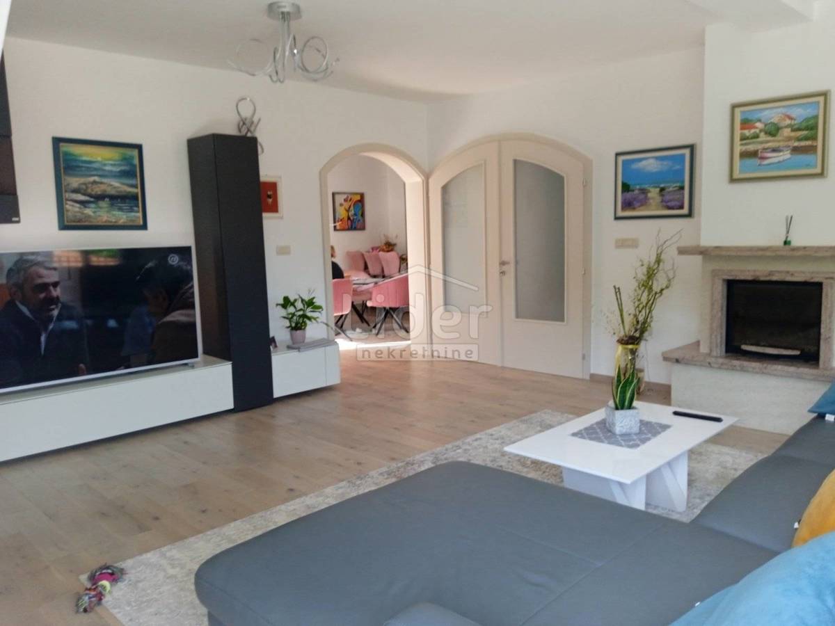 Hiša Mihotići, 403m2