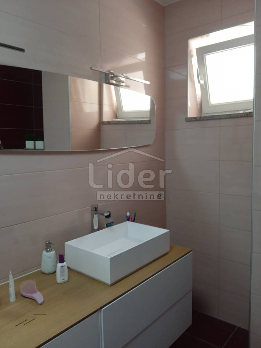 Hiša Mihotići, 403m2