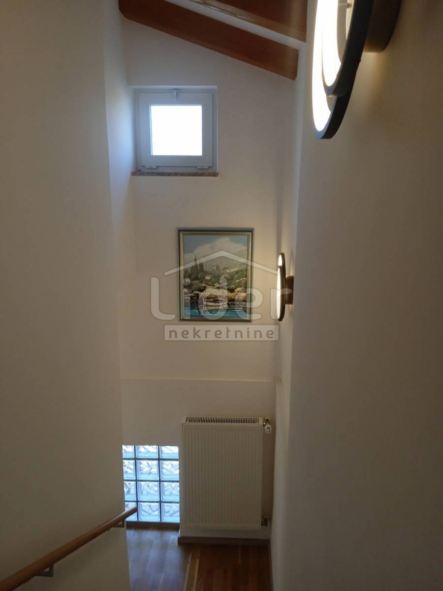 Hiša Mihotići, 403m2