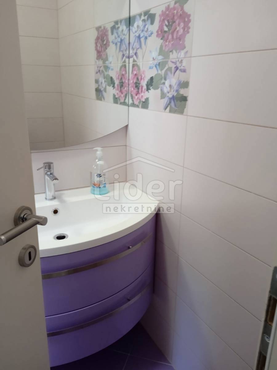 Hiša Mihotići, 403m2