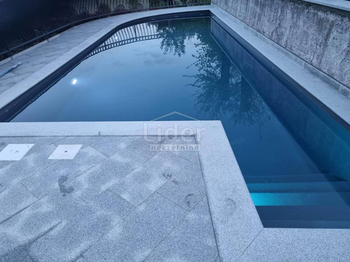 Hiša Mihotići, 403m2