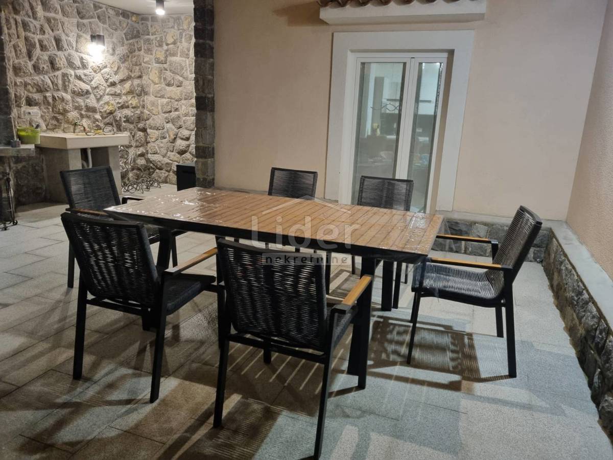 Hiša Mihotići, 403m2