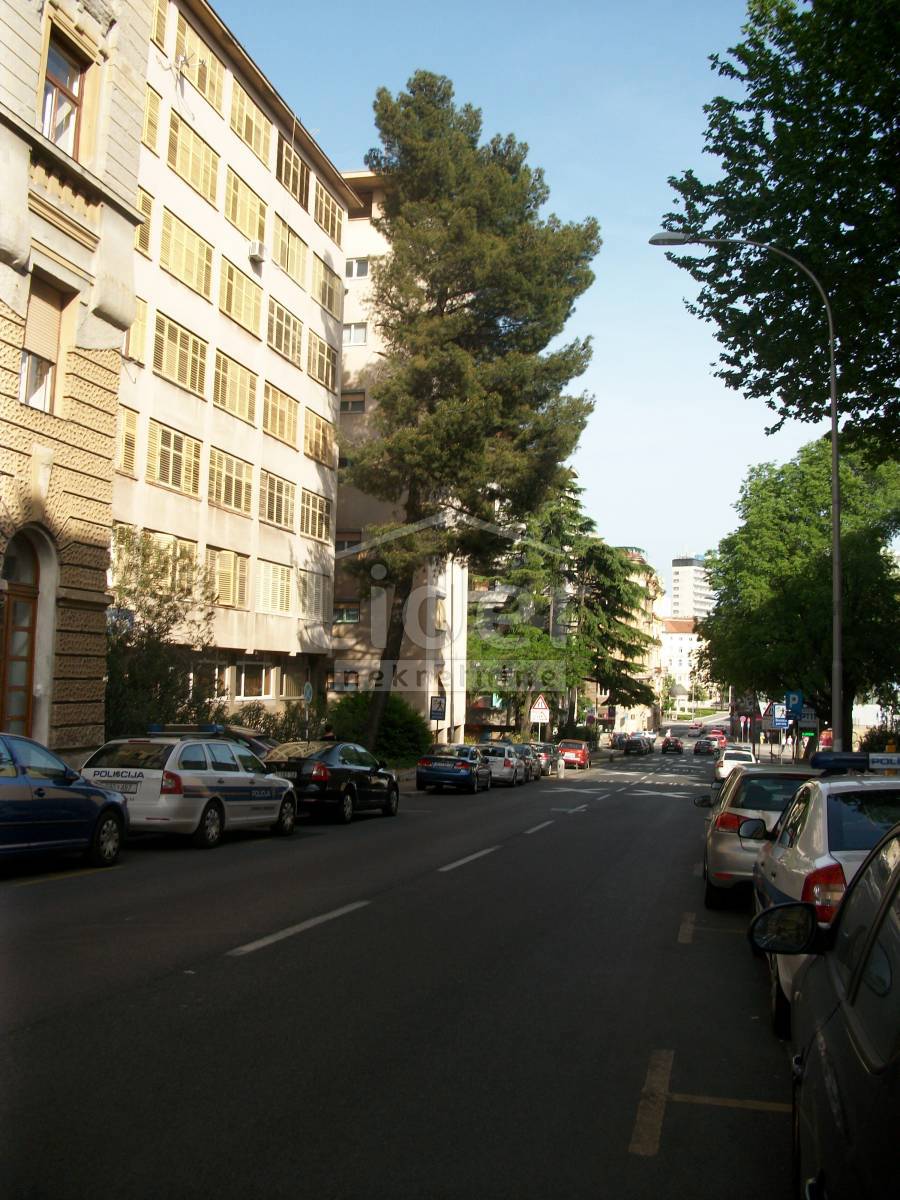 Stanovanje Centar, 105m2