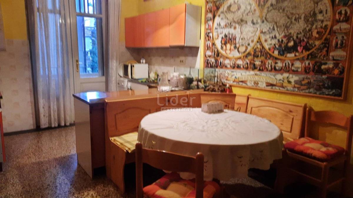 Stanovanje Centar, 105m2