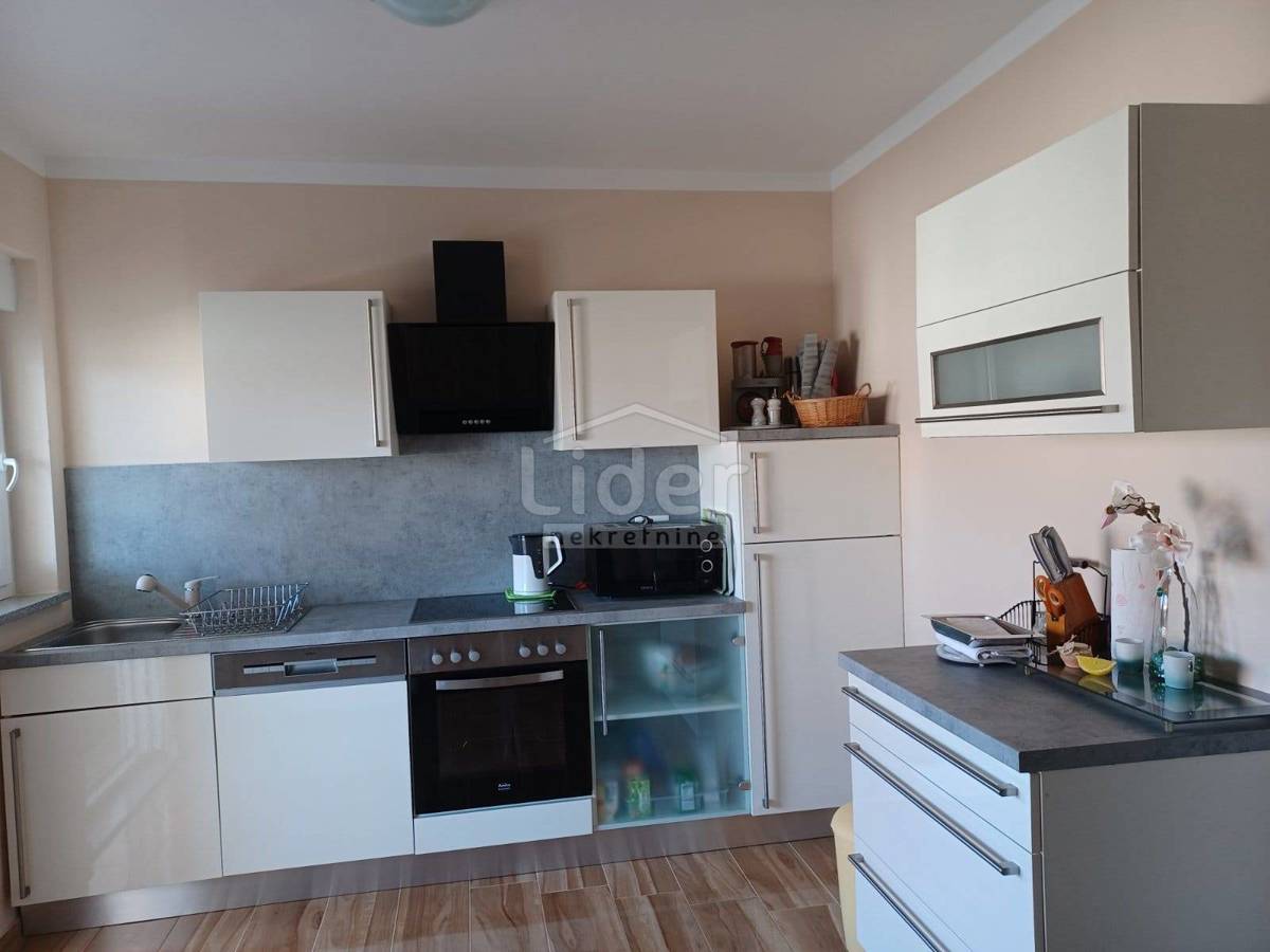 Apartma Crikvenica, 100m2