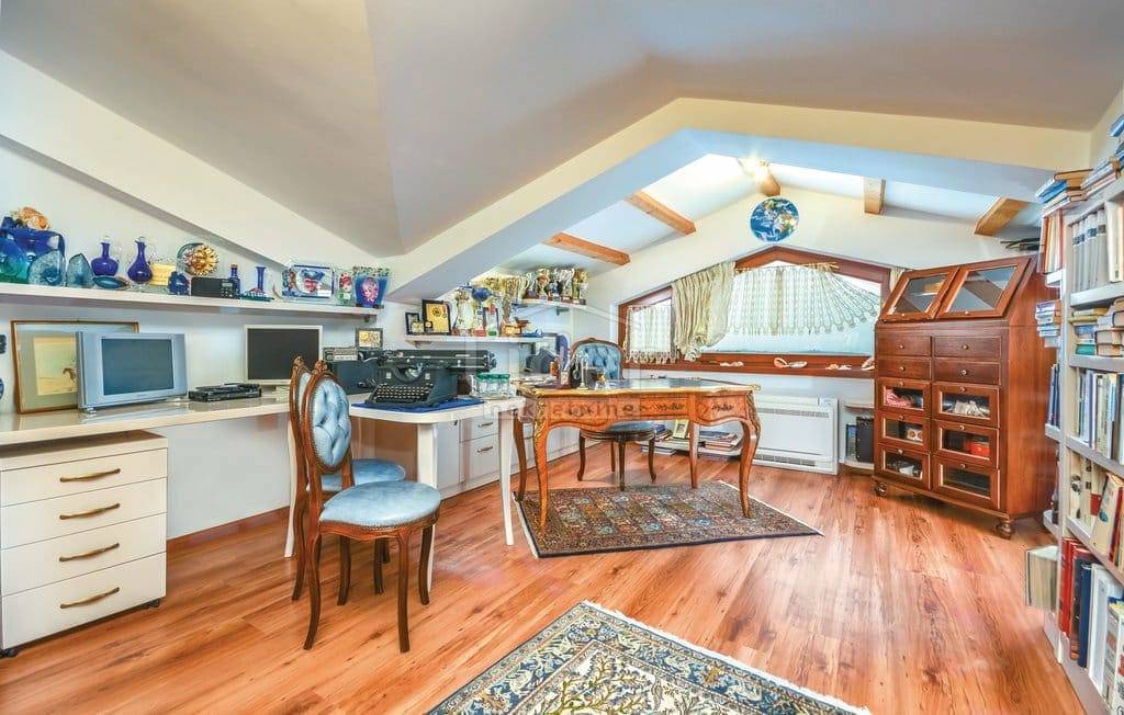 Hiša Nova Vas, 850m2