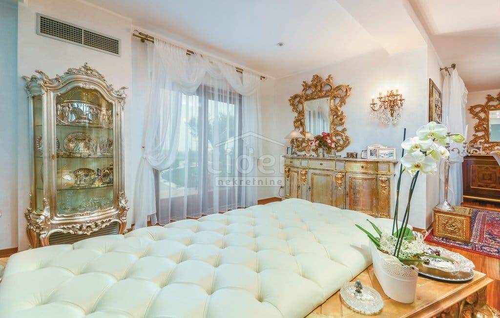 Hiša Nova Vas, 850m2