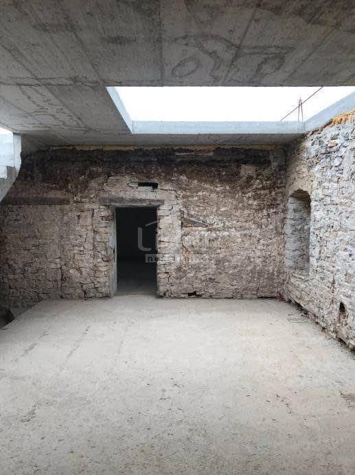 Hiša Kanfanar, 240m2