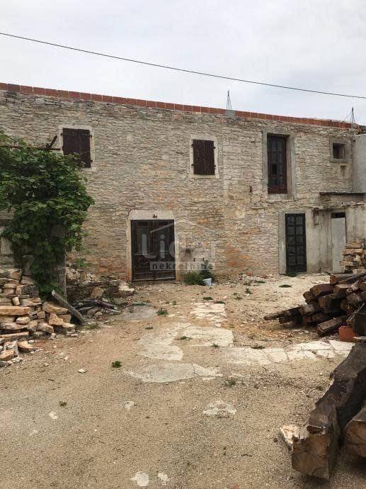 Hiša Kanfanar, 240m2