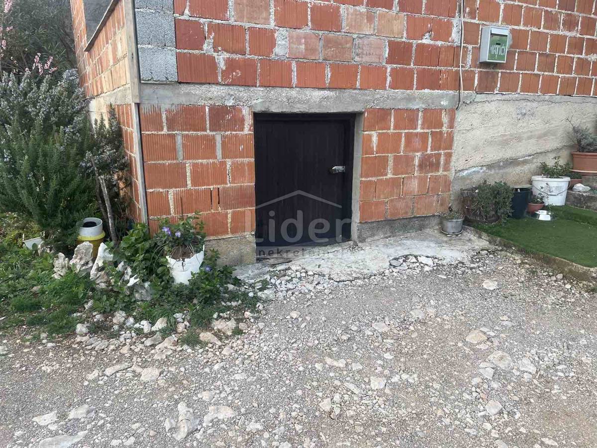 Hiša Jadranovo, 85m2