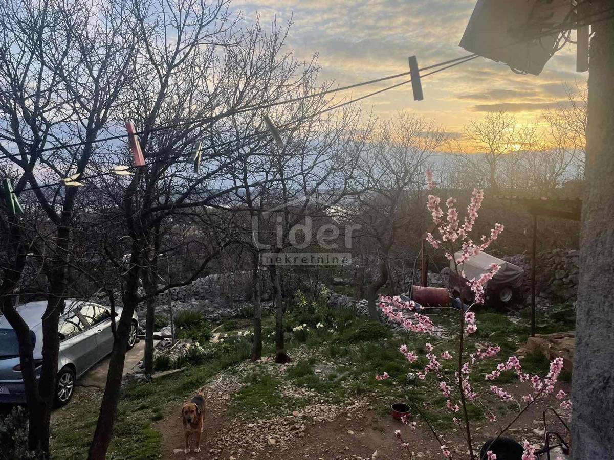 Hiša Jadranovo, 85m2