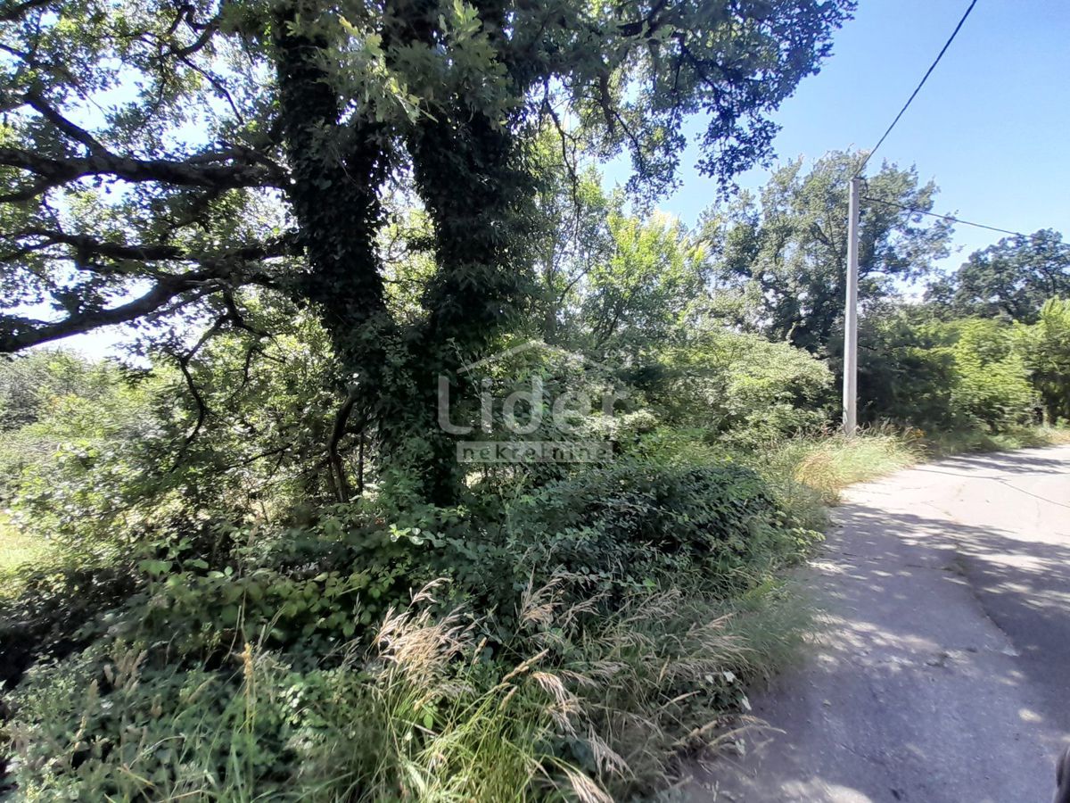 Zemljišče Bribir, 1641m2