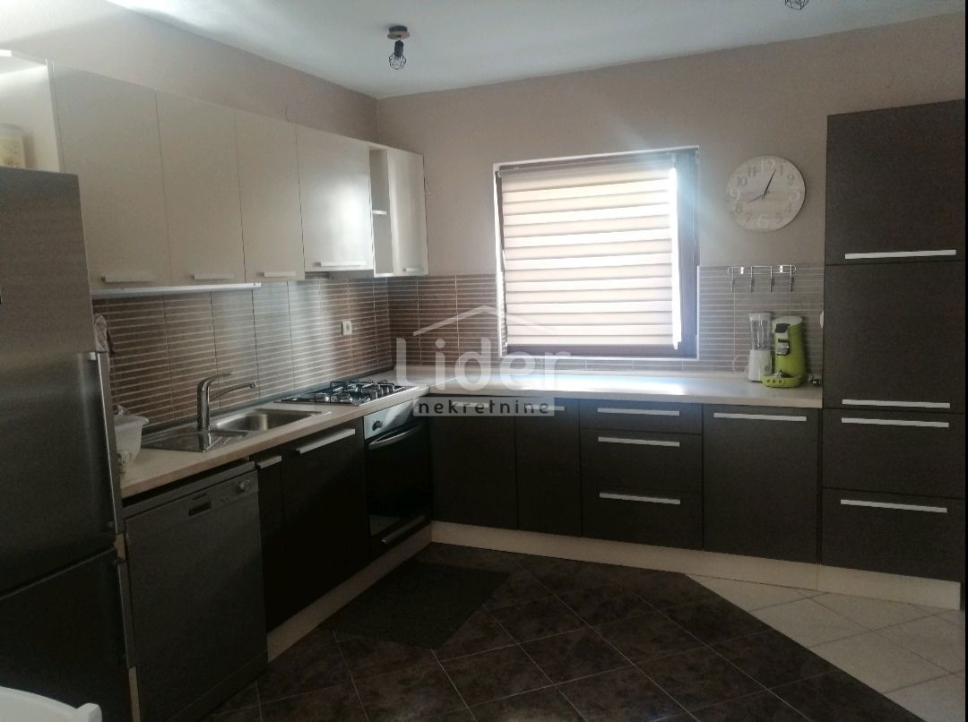 Hiša Meterize, 288m2