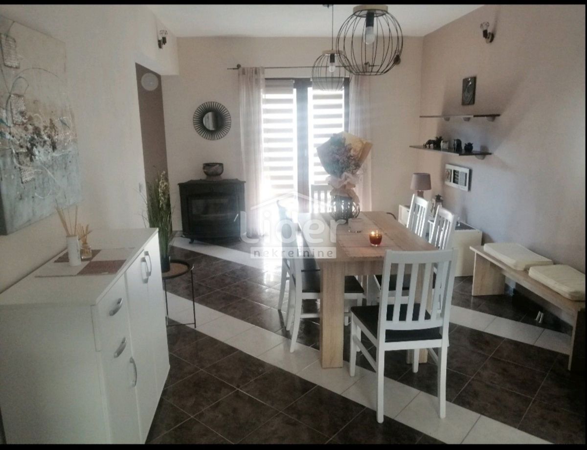 Hiša Meterize, 288m2