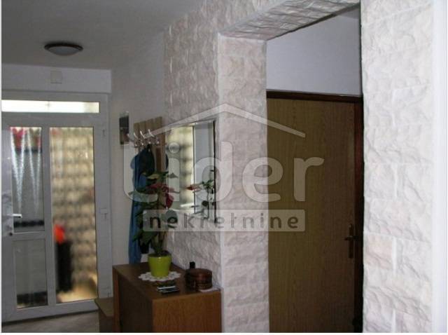 Hiša Pinezići, 100m2