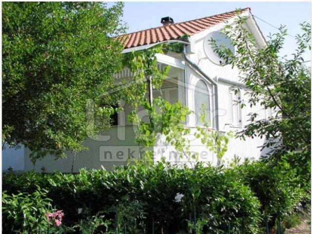 Hiša Pinezići, 100m2