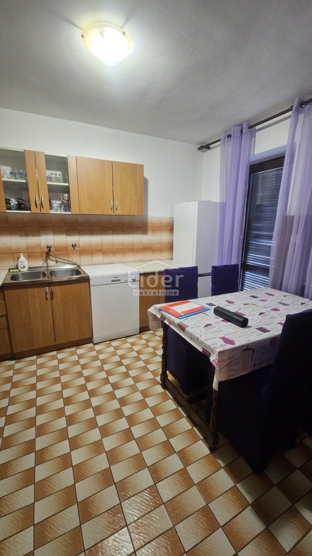 Hiša Rešetari, 130m2