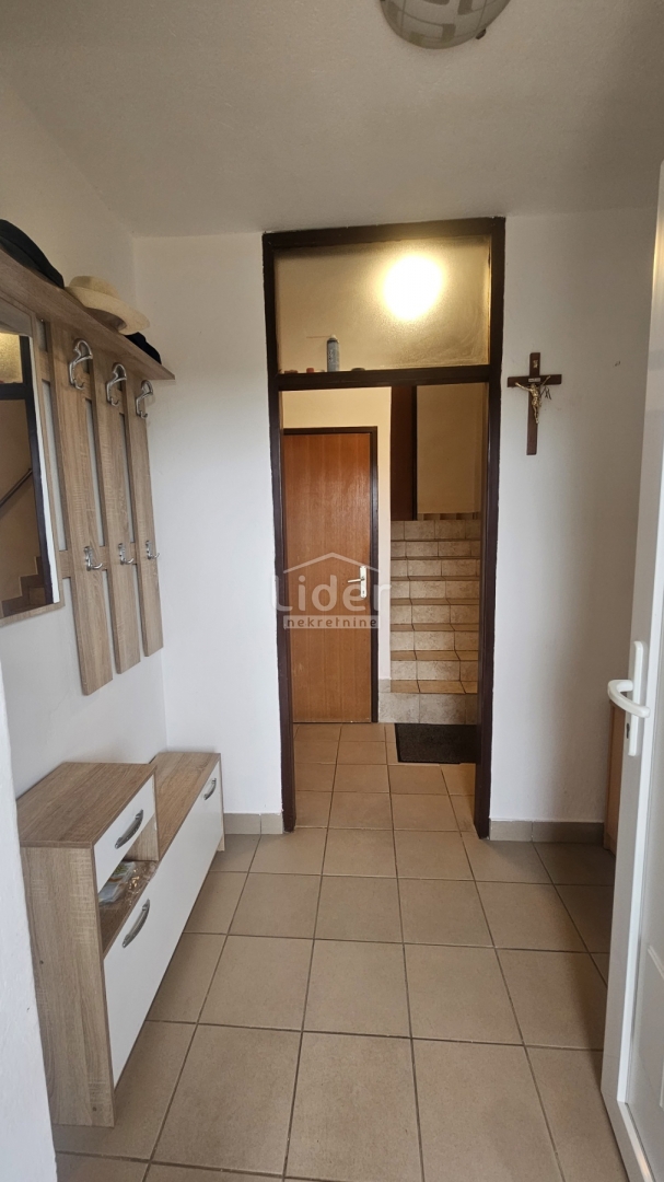 Hiša Rešetari, 130m2