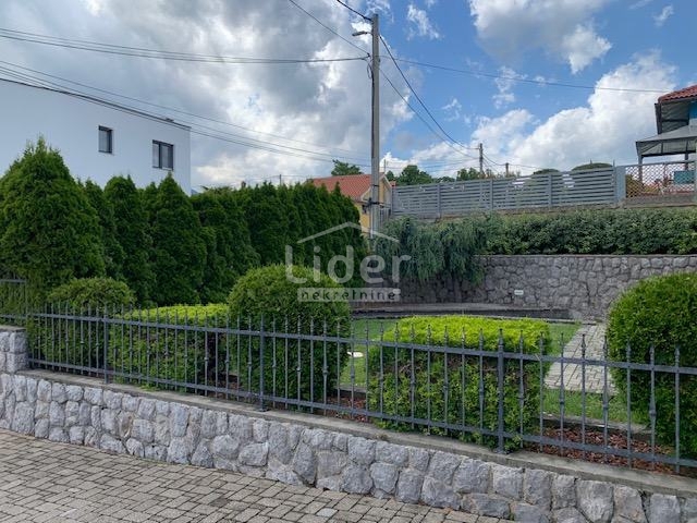 Hiša Matulji, 230m2