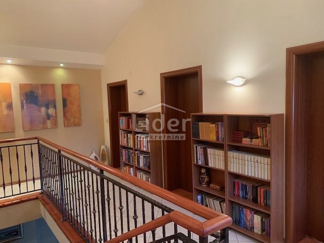 Hiša Matulji, 230m2