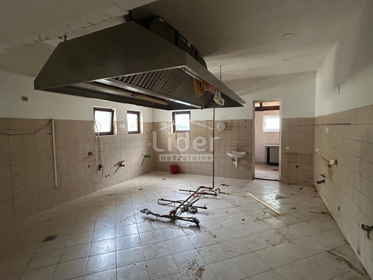 Hiša Šapjane, 780m2