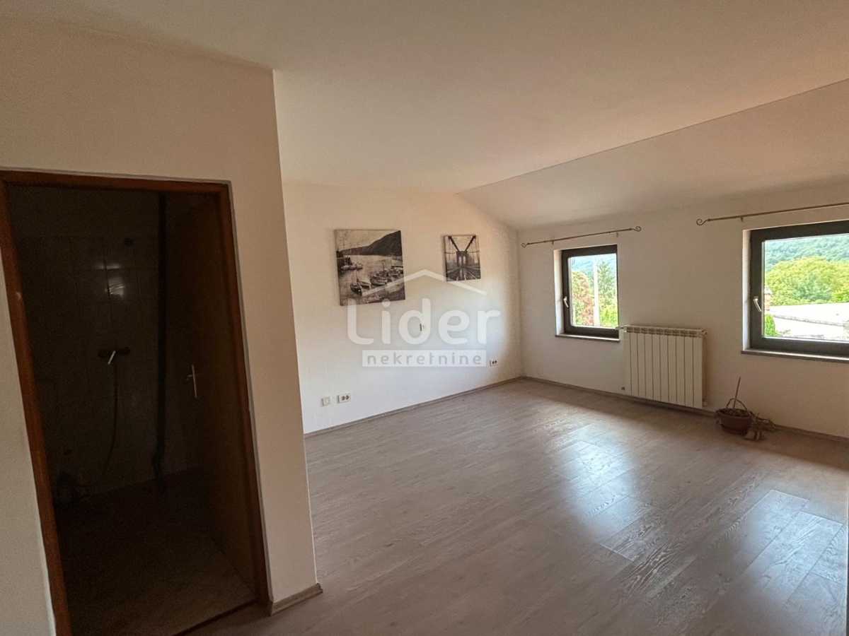 Hiša Šapjane, 780m2