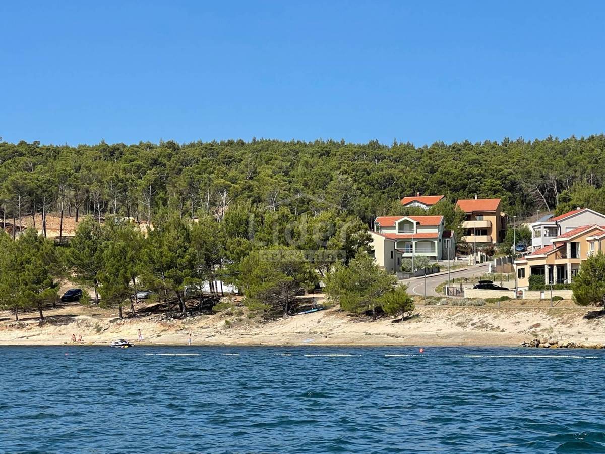 Zemljišče Pridraga, 849m2