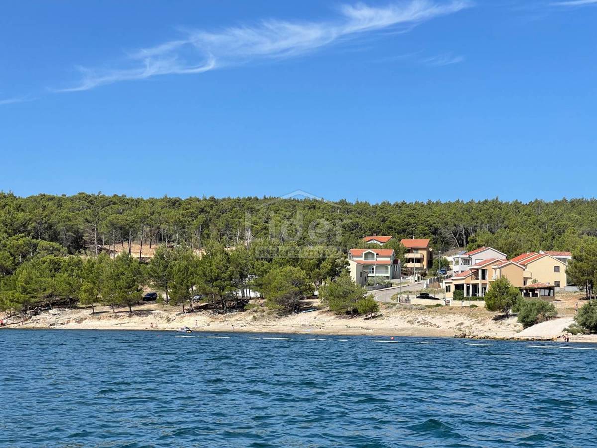 Zemljišče Pridraga, 849m2