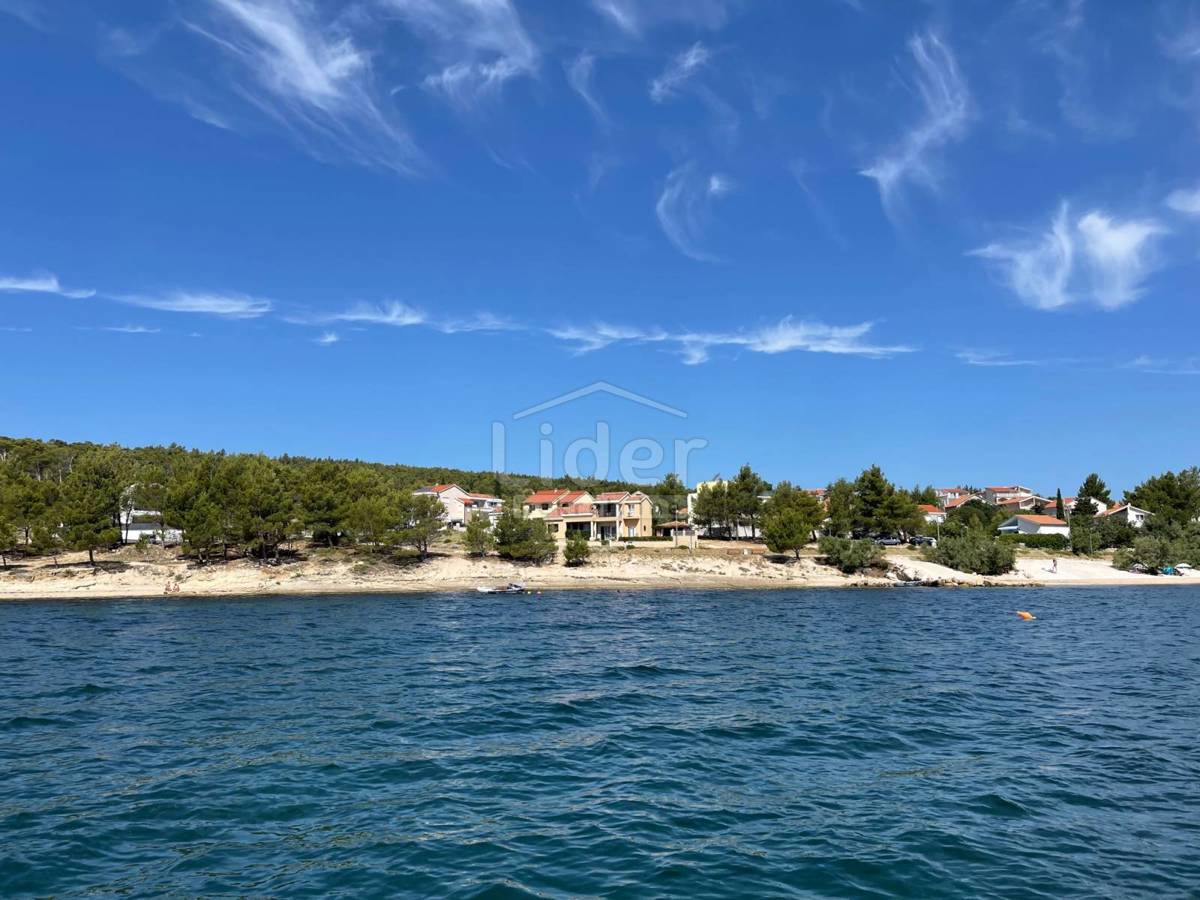 Zemljišče Pridraga, 849m2