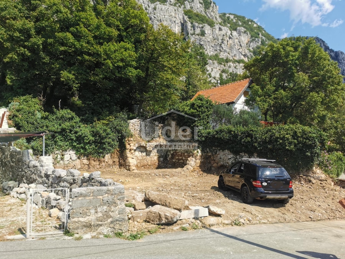 Zemljišče Grižane-Belgrad, 339m2