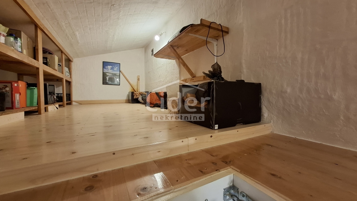 Stanovanje Buzdohanj, 73m2