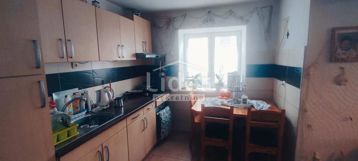 Hiša Novi Vinodolski, 90m2