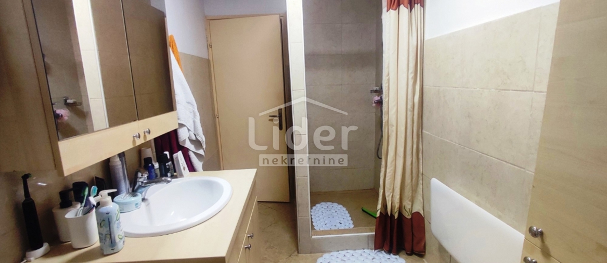 Hiša Novi Vinodolski, 90m2