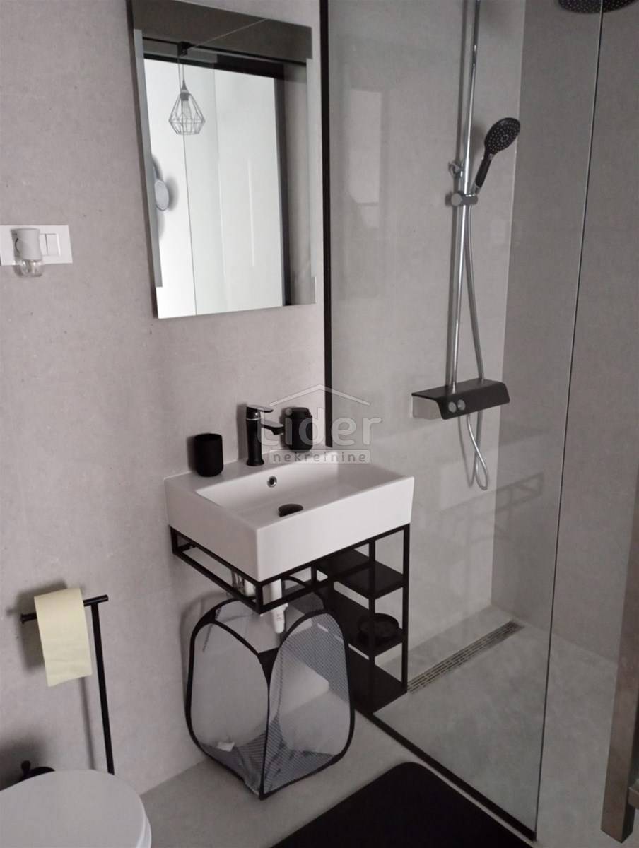 Stanovanje Centar, 91m2