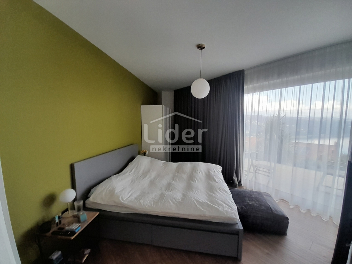 Stanovanje Pobri, Opatija - Okolica, 258m2