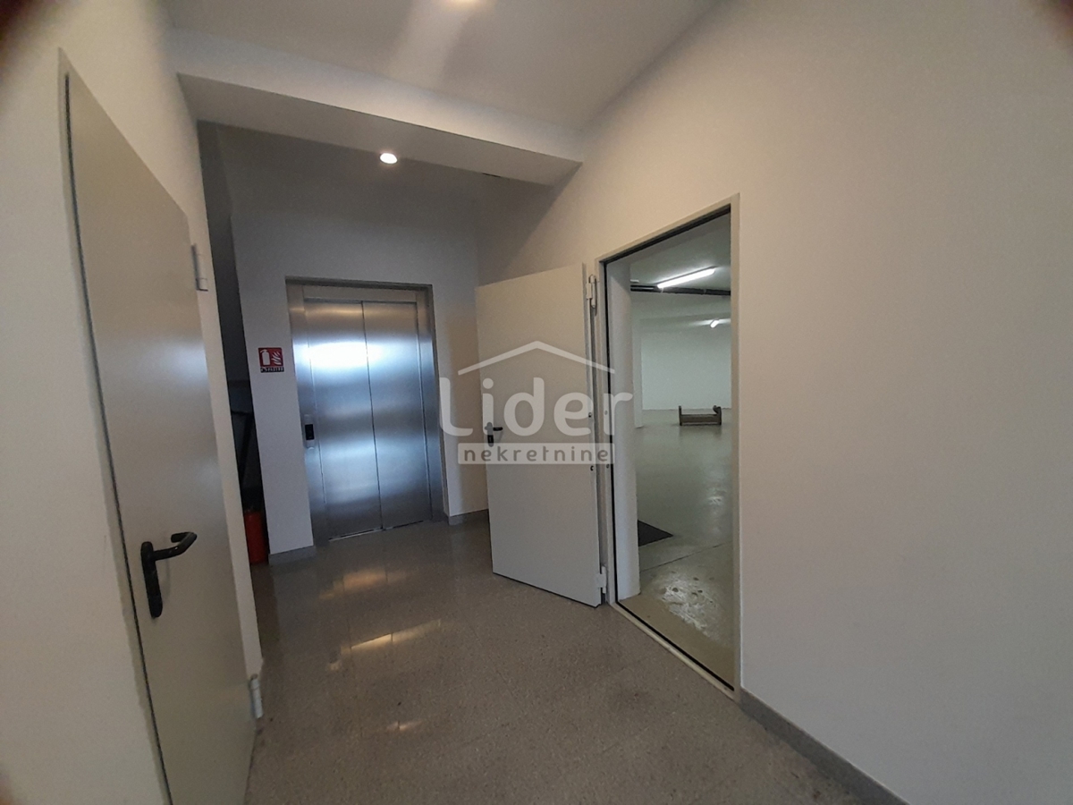 Stanovanje Pobri, Opatija - Okolica, 258m2