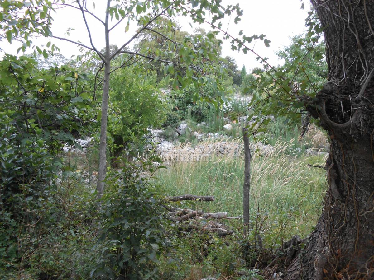 Zemljišče Rožmanići, 1261m2