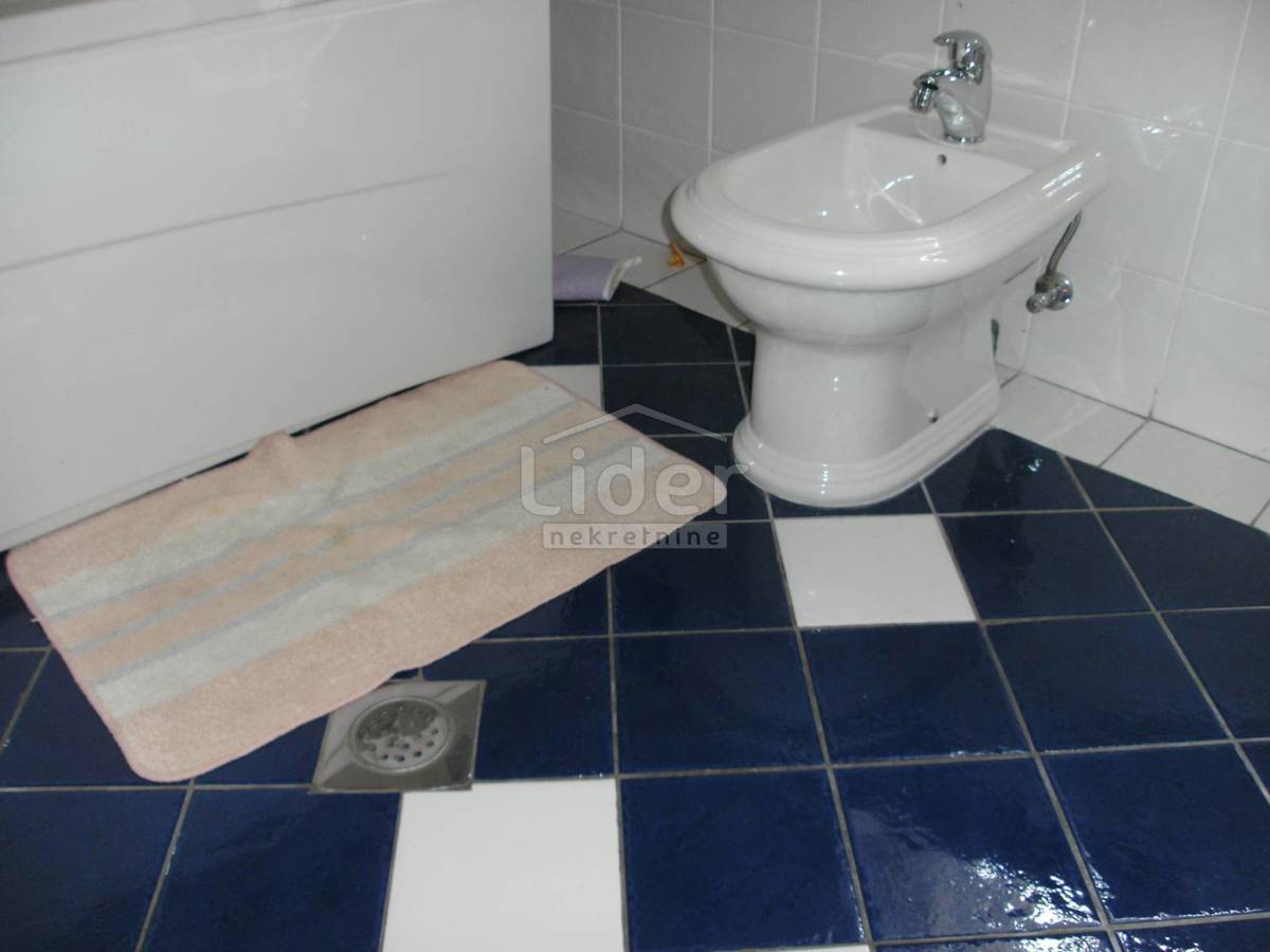 Hiša Crikvenica, 360m2