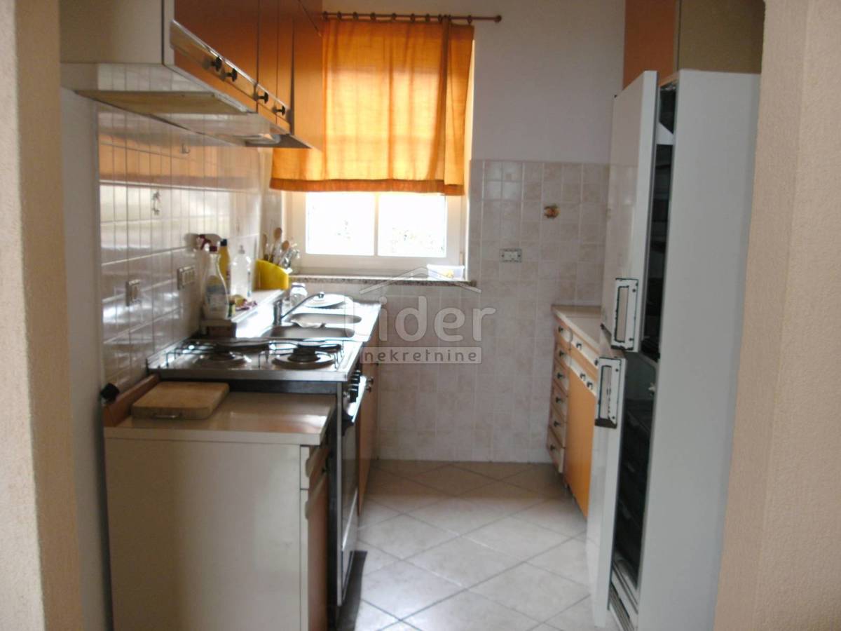 Hiša Crikvenica, 360m2