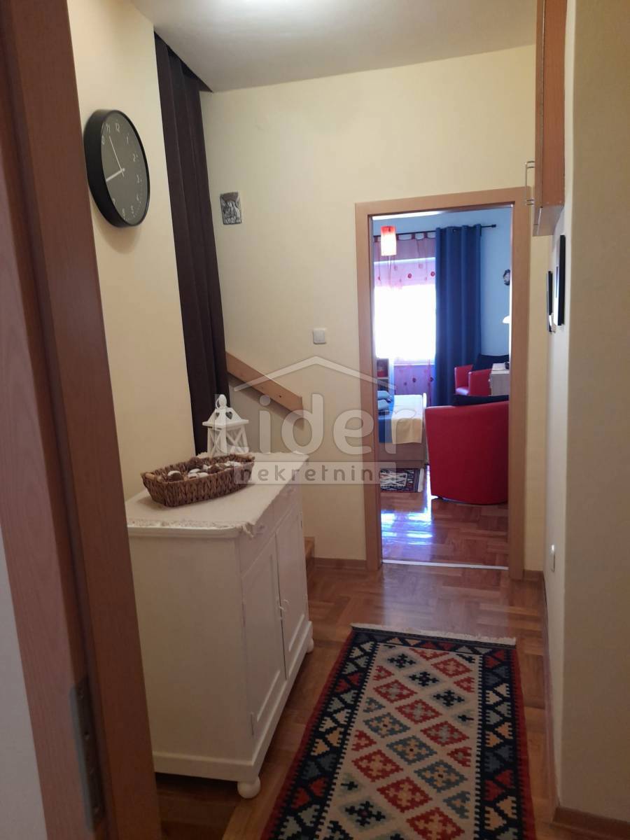 Hiša Crikvenica, 105m2