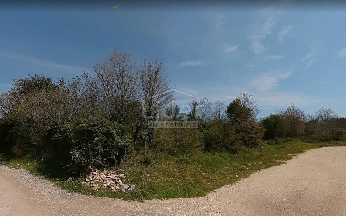 Zemljišče Medulin, 2600m2