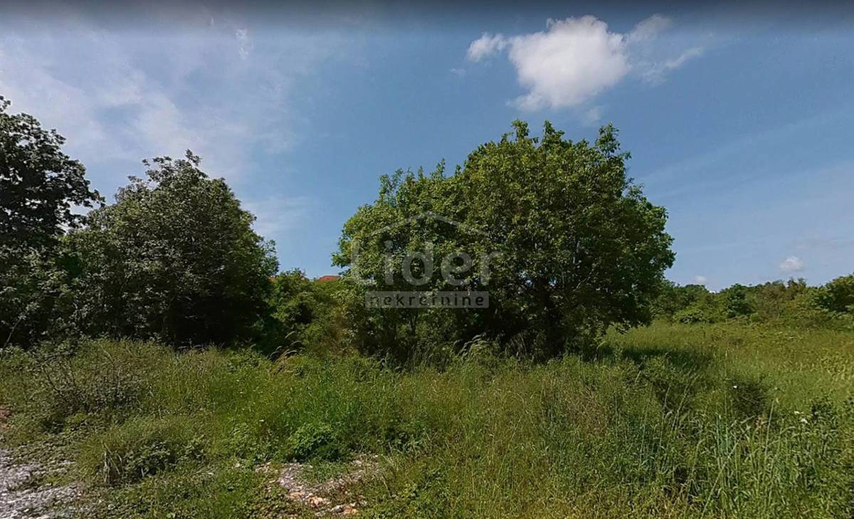 Zemljišče Medulin, 2600m2