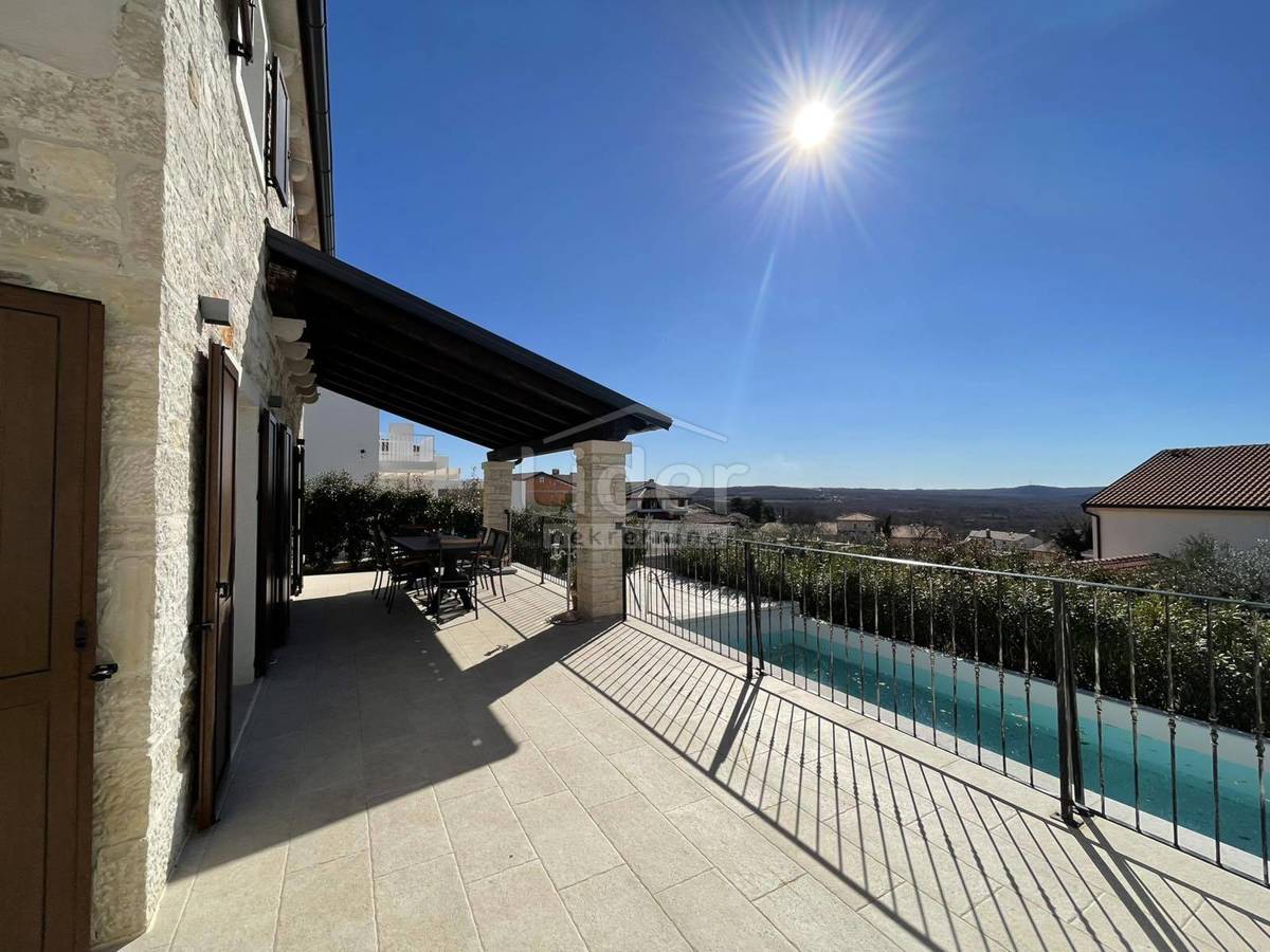 Hiša Sveti Lovreč, 350m2