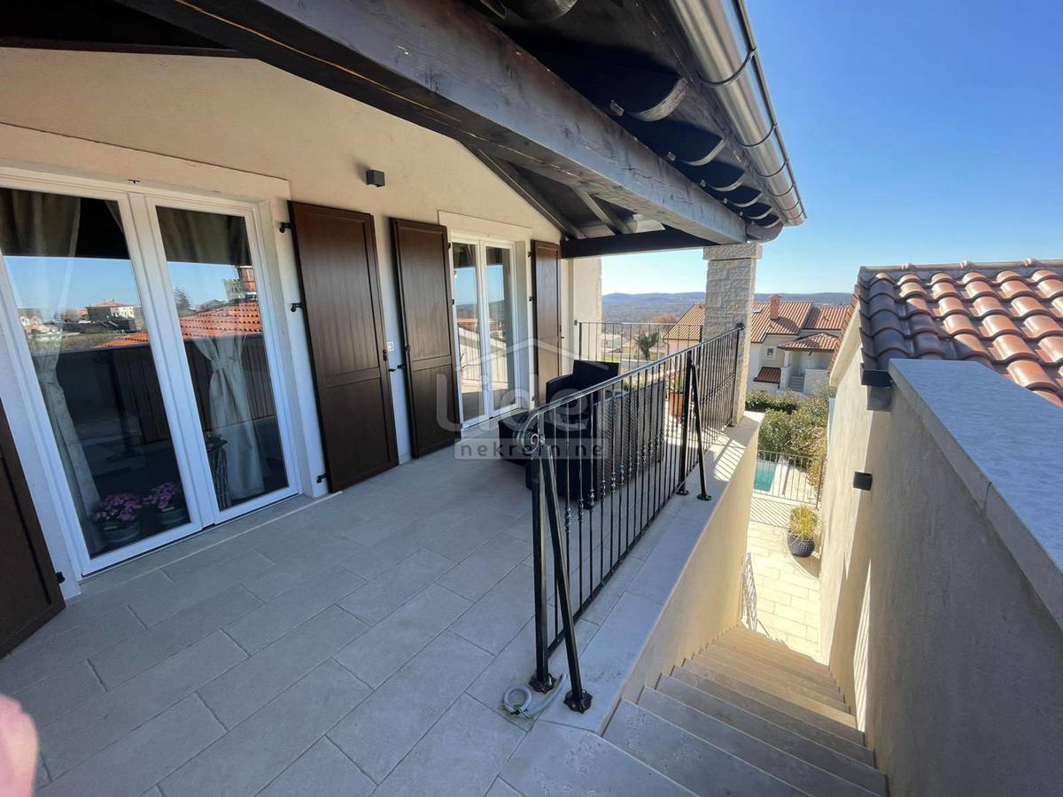 Hiša Sveti Lovreč, 350m2