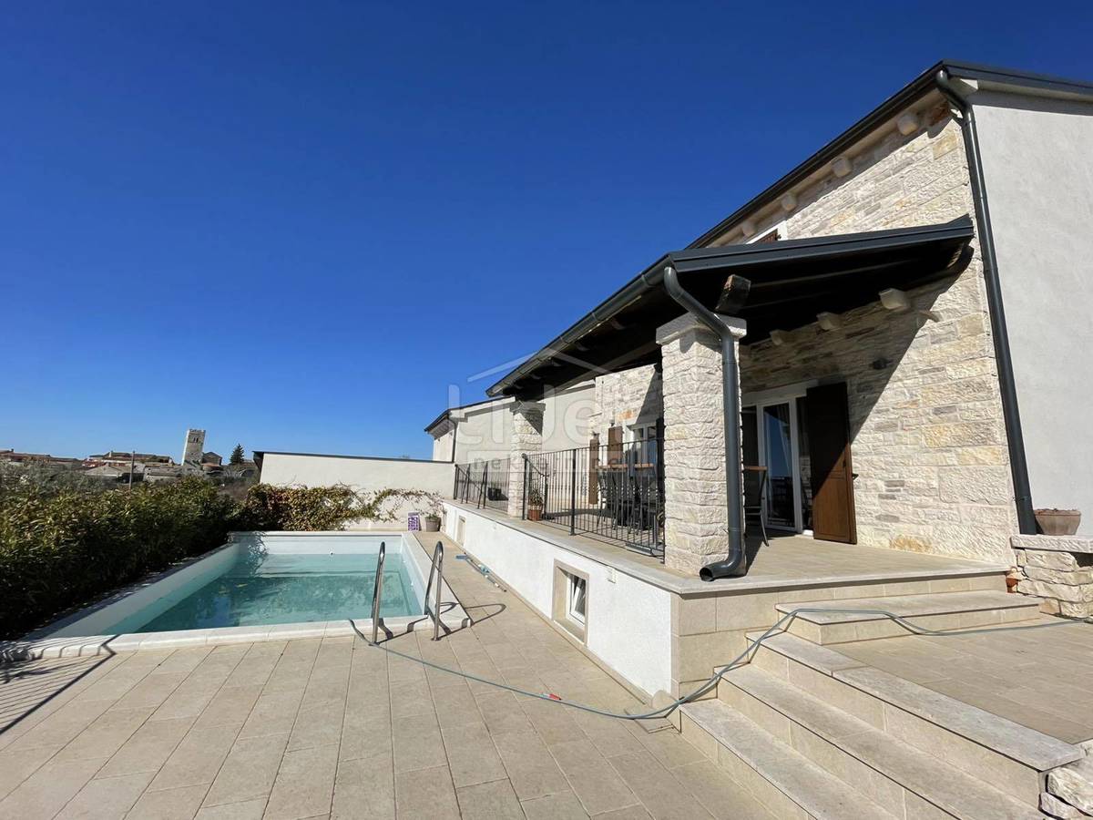 Hiša Sveti Lovreč, 350m2