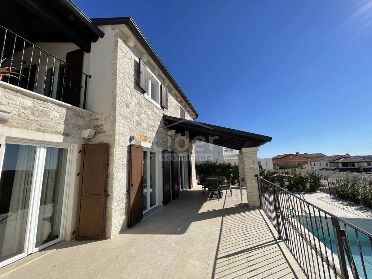 Hiša Sveti Lovreč, 350m2